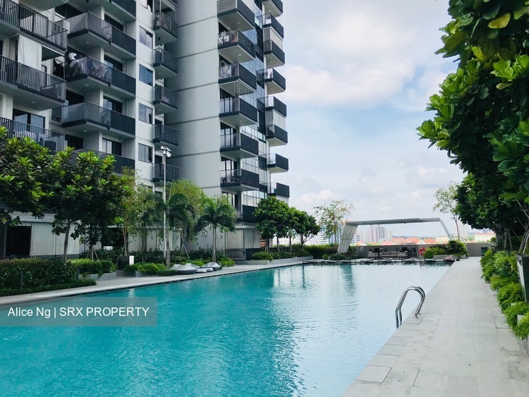 Sky Vue (D20), Condominium #209474031